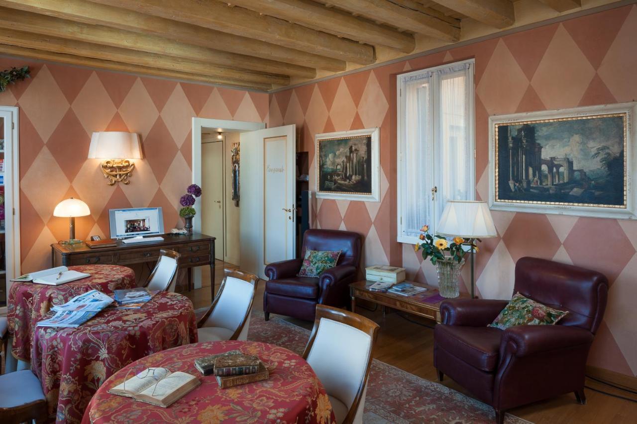 Domus Nova Palace - Italian Homing Gasthof Verona